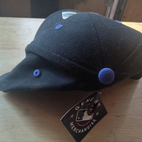 LA Hat for Sale - Picture 4 of 6